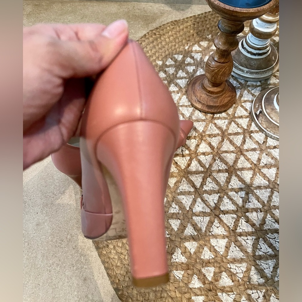 🚫 Sold 🚫 L.K. Bennett Pumps - Picture 3 of 8